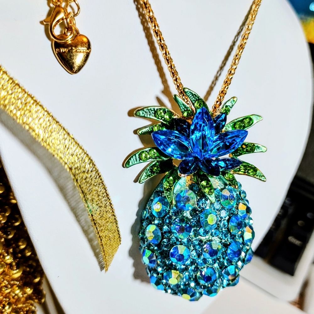 SPARKLING" Betsey Johnson Large Blue Rhinestone Pineapple Necklace Chain